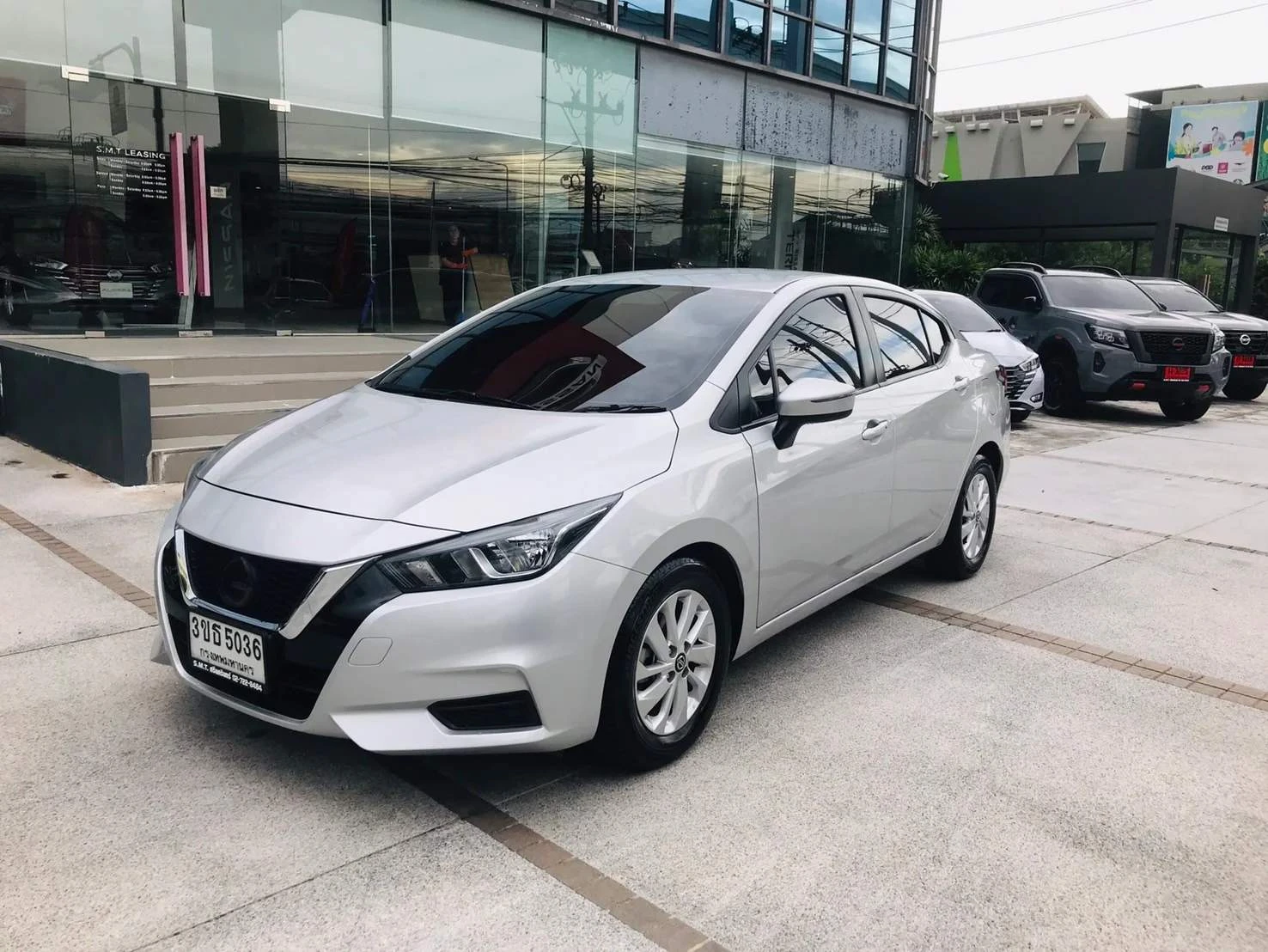 Nissan Almera